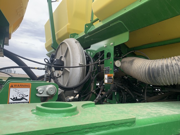 2022 John Deere DB60 Planter