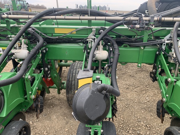 2022 John Deere DB60 Planter