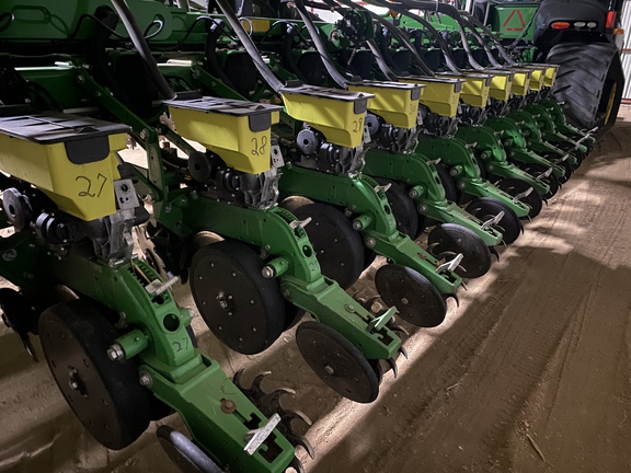 2017 John Deere DB60 Planter