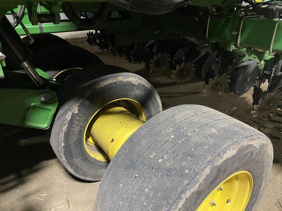 2017 John Deere DB60 Planter