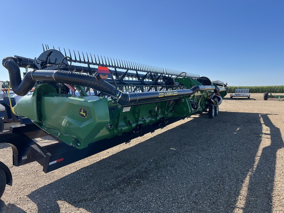 2023 John Deere RD45F Header Combine