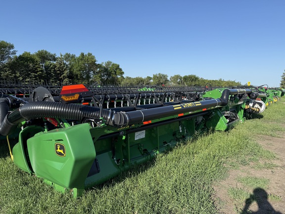 2023 John Deere RD45F Header Combine
