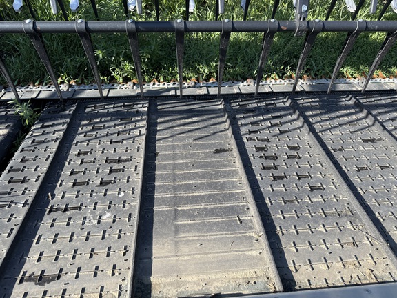 2023 John Deere RD45F Header Combine