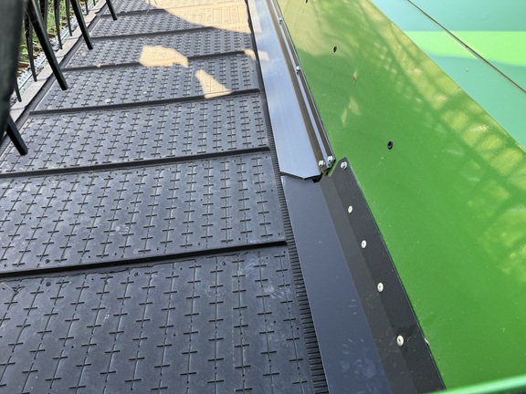 2023 John Deere HD45R Header Combine