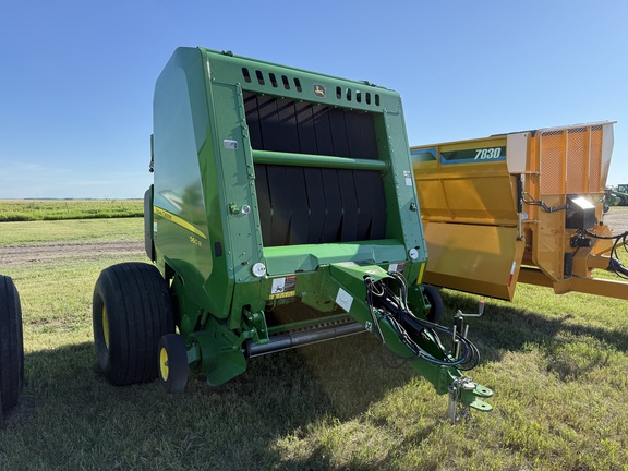 2022 John Deere 560R Baler/Round