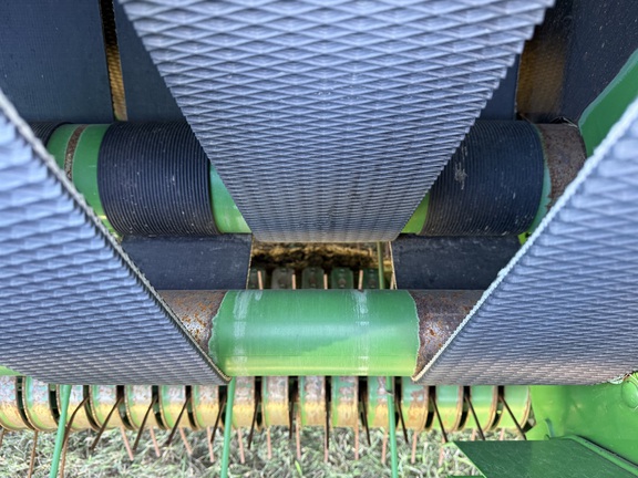 2022 John Deere 560R Baler/Round