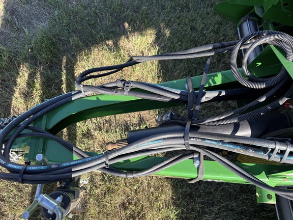 2022 John Deere 560R Baler/Round