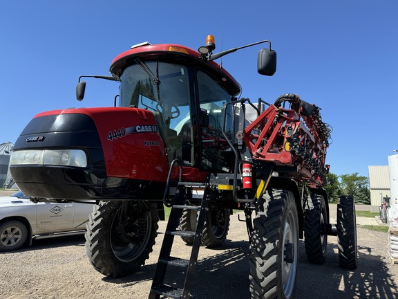 2019 Case IH Patriot 4440 Sprayer/High Clearance