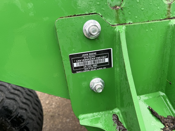 2019 John Deere 1890 Air Seeder