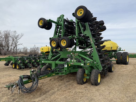 2019 John Deere 1890 Air Seeder
