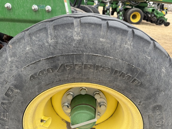 2019 John Deere 1890 Air Seeder