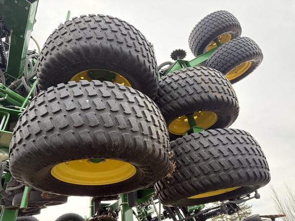 2019 John Deere 1890 Air Seeder