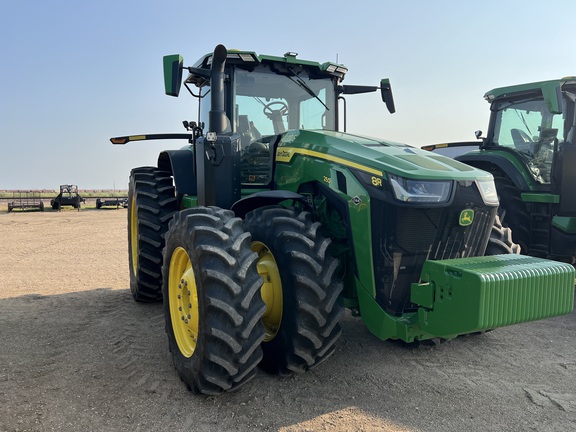 2023 John Deere 8R 250 Tractor