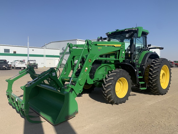 2023 John Deere 7R 210 Tractor