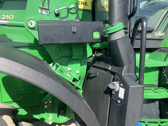 2023 John Deere 7R 210 Tractor