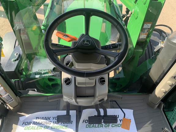 2023 John Deere 7R 210 Tractor