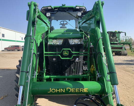 2023 John Deere 7R 210 Tractor