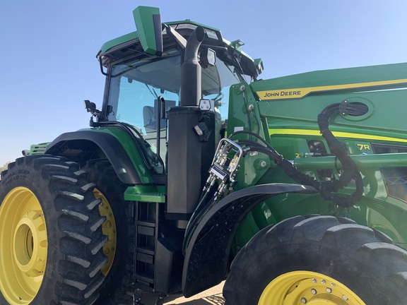 2023 John Deere 7R 210 Tractor