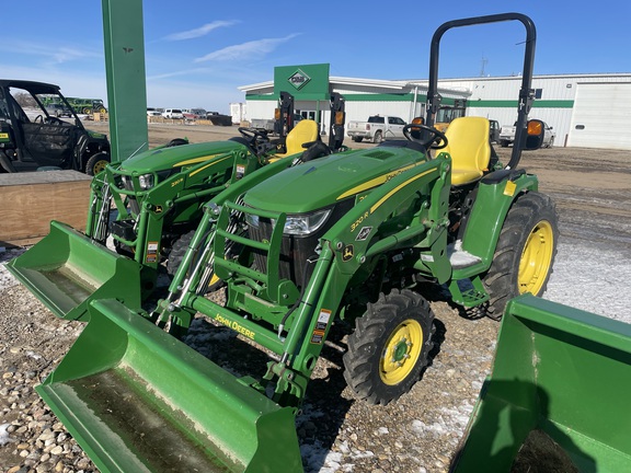 2022 John Deere 3033R Tractor Compact