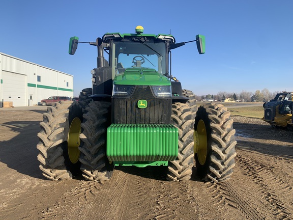 2023 John Deere 8R 370 Tractor