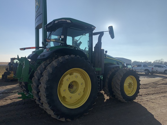 2023 John Deere 8R 370 Tractor