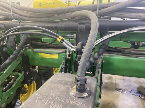 2008 John Deere DB90 Planter