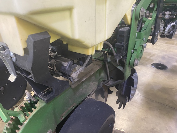 2008 John Deere DB90 Planter