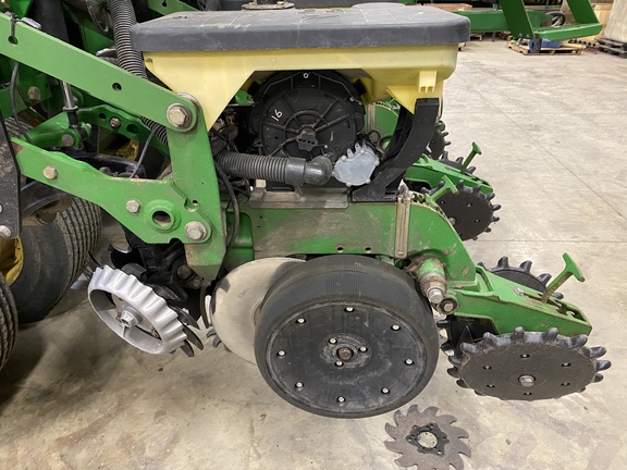 2008 John Deere DB90 Planter