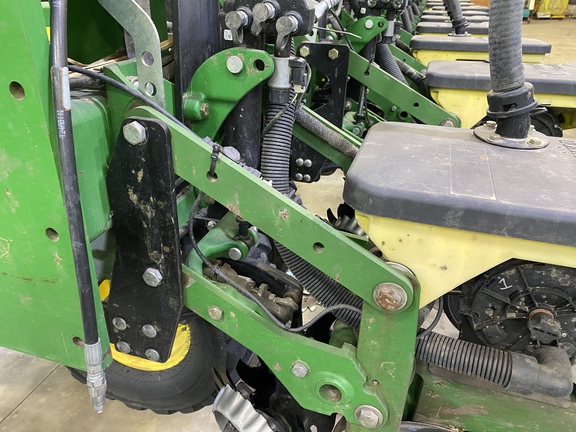 2008 John Deere DB90 Planter