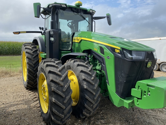 2023 John Deere 8R 370 Tractor