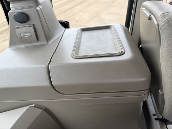 2023 John Deere 9R 540 Tractor 4WD