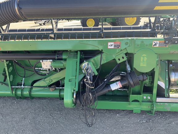 2020 John Deere 745FD Header Combine