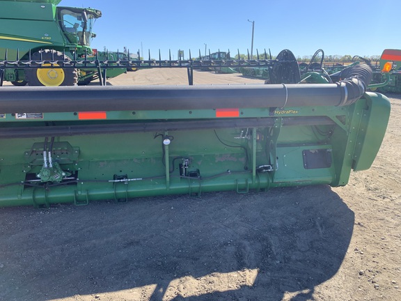 2020 John Deere 745FD Header Combine