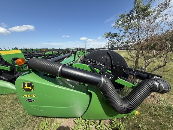 2020 John Deere 745FD Header Combine