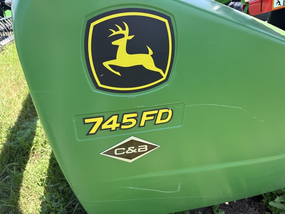 2020 John Deere 745FD Header Combine