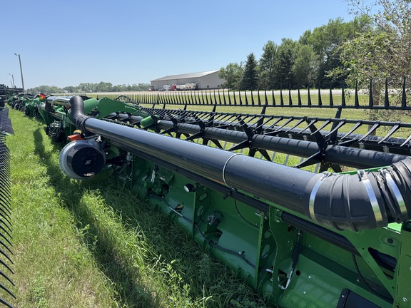 2020 John Deere 745FD Header Combine