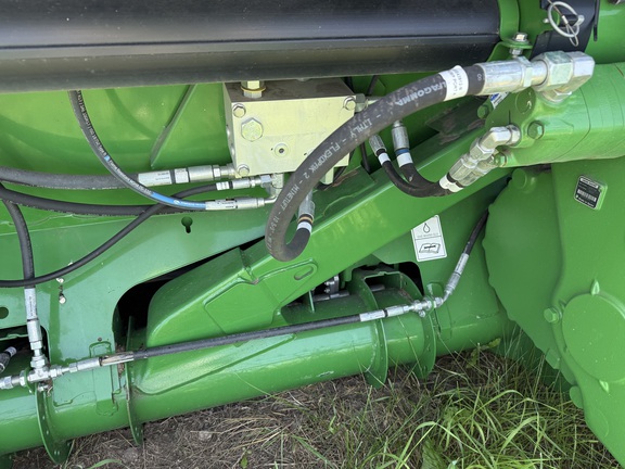 2020 John Deere 745FD Header Combine