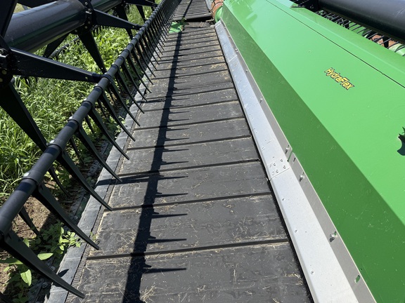 2020 John Deere 745FD Header Combine