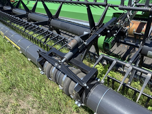 2020 John Deere 745FD Header Combine