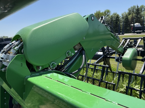 2020 John Deere 745FD Header Combine