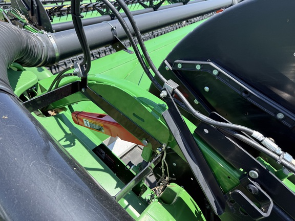 2020 John Deere 745FD Header Combine