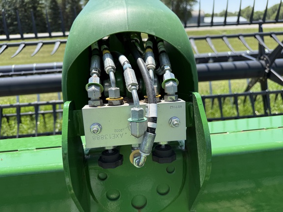 2020 John Deere 745FD Header Combine