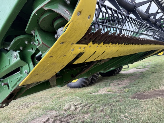 2020 John Deere 745FD Header Combine
