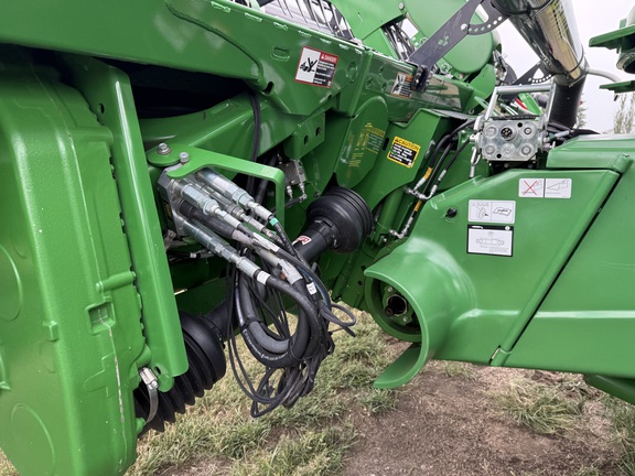 2020 John Deere 745FD Header Combine