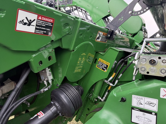 2020 John Deere 745FD Header Combine