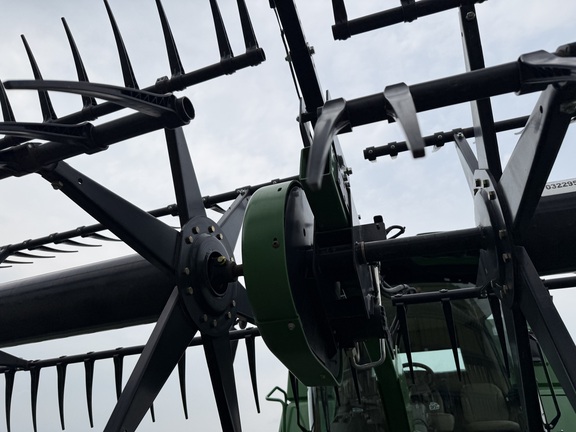 2020 John Deere 745FD Header Combine