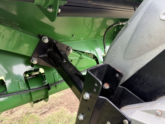 2020 John Deere 745FD Header Combine