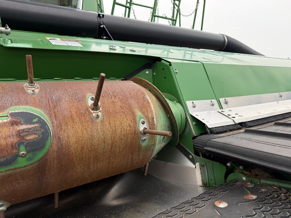 2020 John Deere 745FD Header Combine