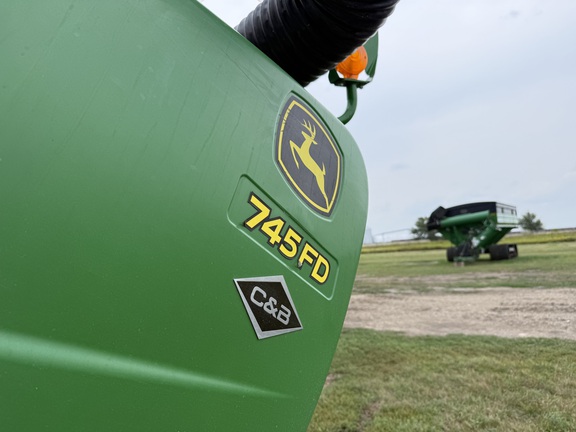 2020 John Deere 745FD Header Combine