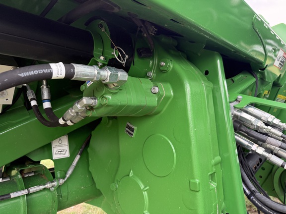 2020 John Deere 745FD Header Combine